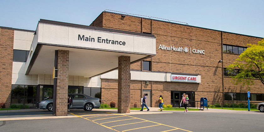 exterior photo of Coon Rapids Clinic
